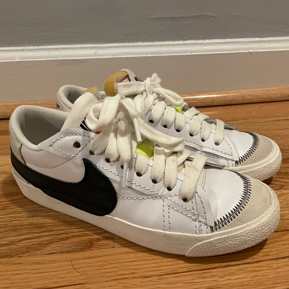 Nike Blazer Low '77 Jumbo Sneakers